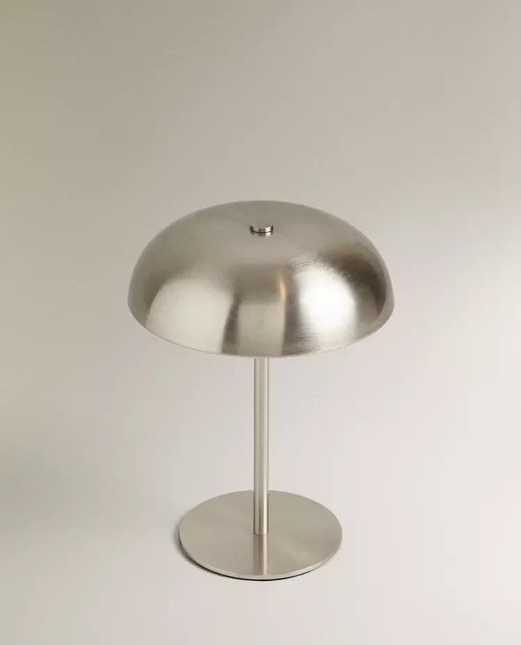 Punljiva metalna stolna lampa u obliku gljive s dodirom