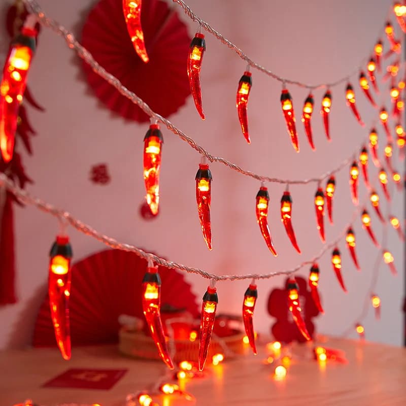 Crvene čili LED lampice s USB ili baterijskim napajanjem